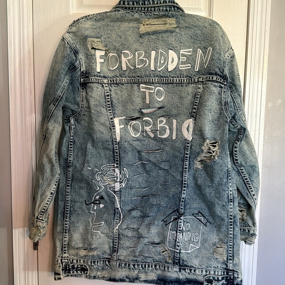 Jella c denim distressed stonewashed jean jacket NWT M - Picture 6 of 12